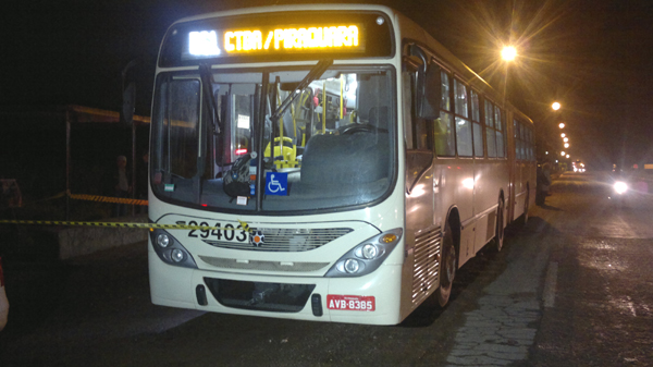 Atiradores confirmam duas vezes nome de motorista de ônibus antes de executá-lo