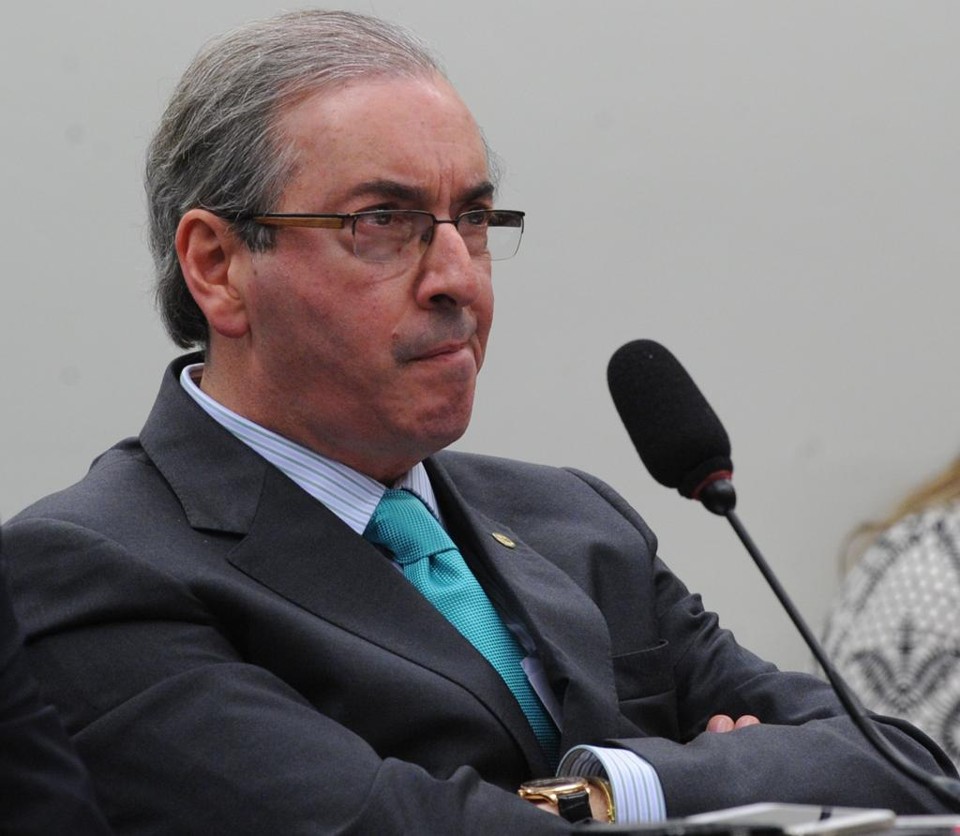 Senado cria bloco contra presidente da Câmara