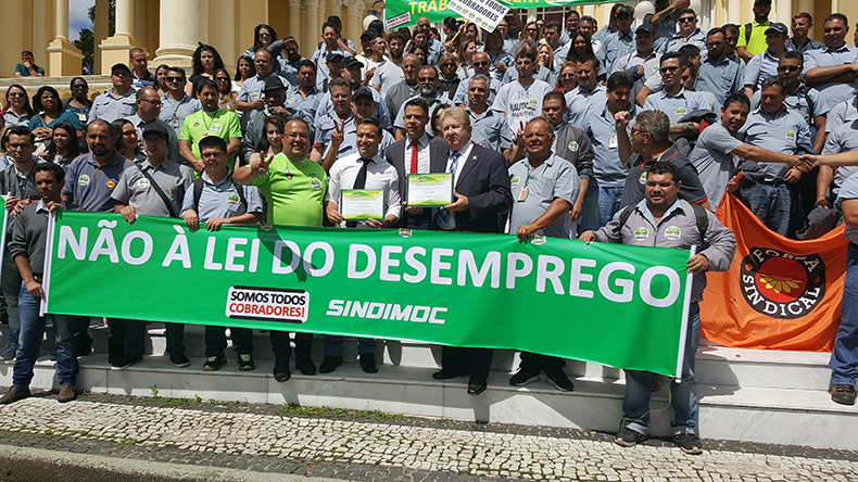 Votação do regime de urgência na Lei do Desemprego é adiada para 3 de dezembro