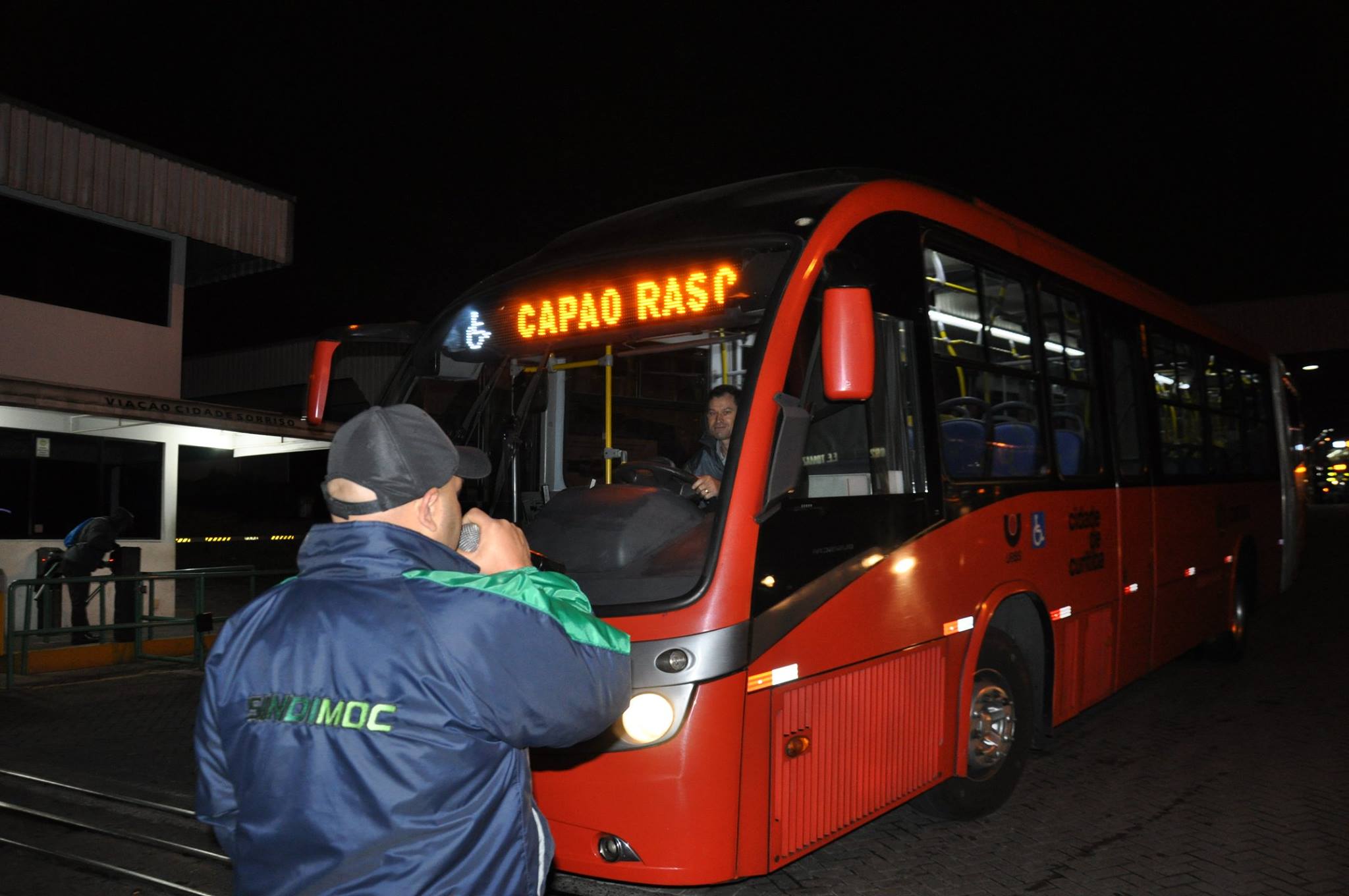 Sindimoc contesta  desconto salariais de funcionários