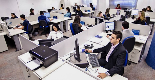 Jornada de trabalho pode mudar de 8 para 10 horas por dia, alerta sindicalista