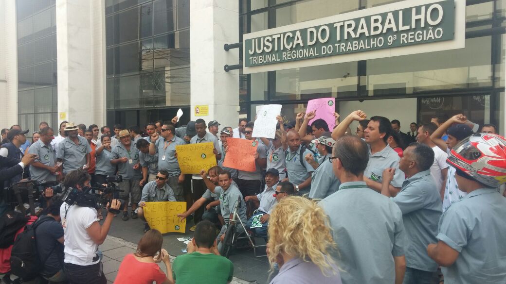 Justiça determina frota mínima. Nova audiência amanhã 14h30