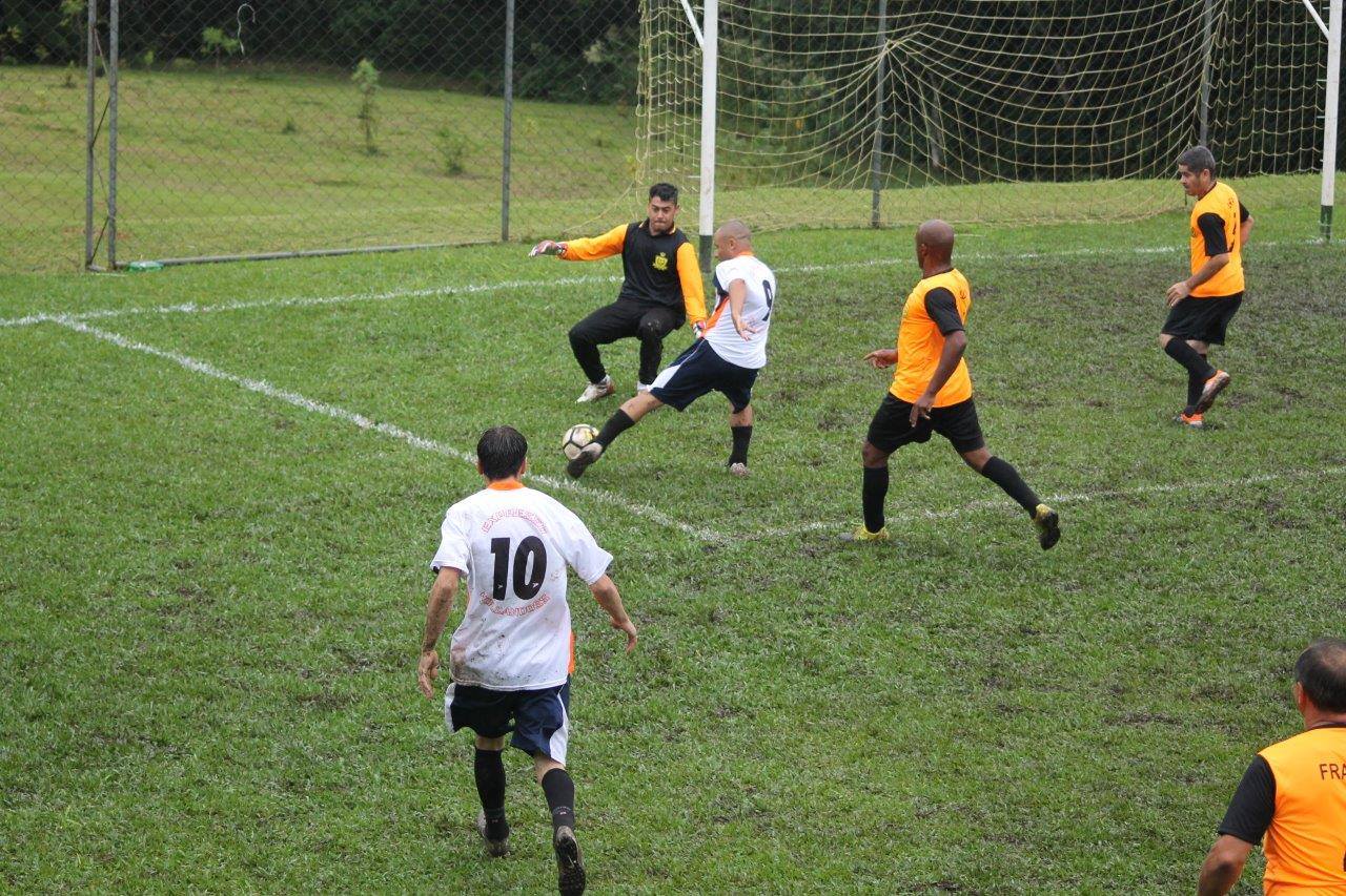 Primeiro dia da 9º Copa Zico balança as redes 38 vezes!