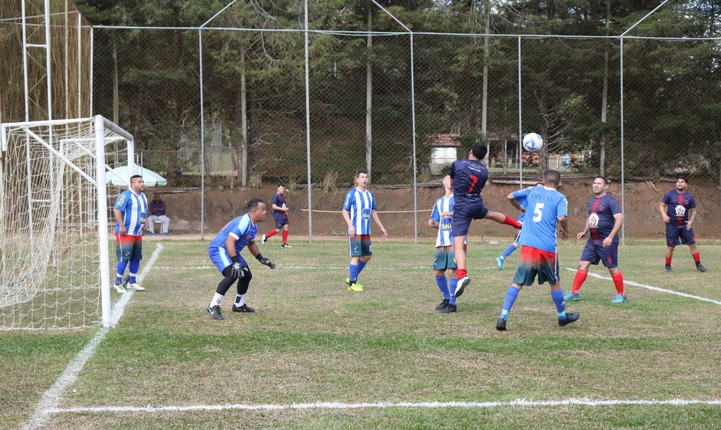 A 13ª Taça Sindimoc: Cheia de Gols e Emoções. Rodada Define Lideranças.