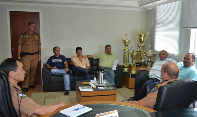 Sindimoc e empresas se reuni com comandante do 13º BPM