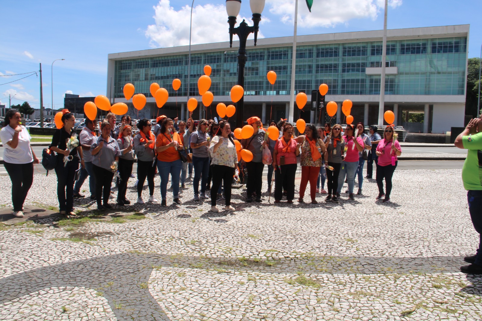 Sindimoc realiza passeata no Dia Internacional da Mulher