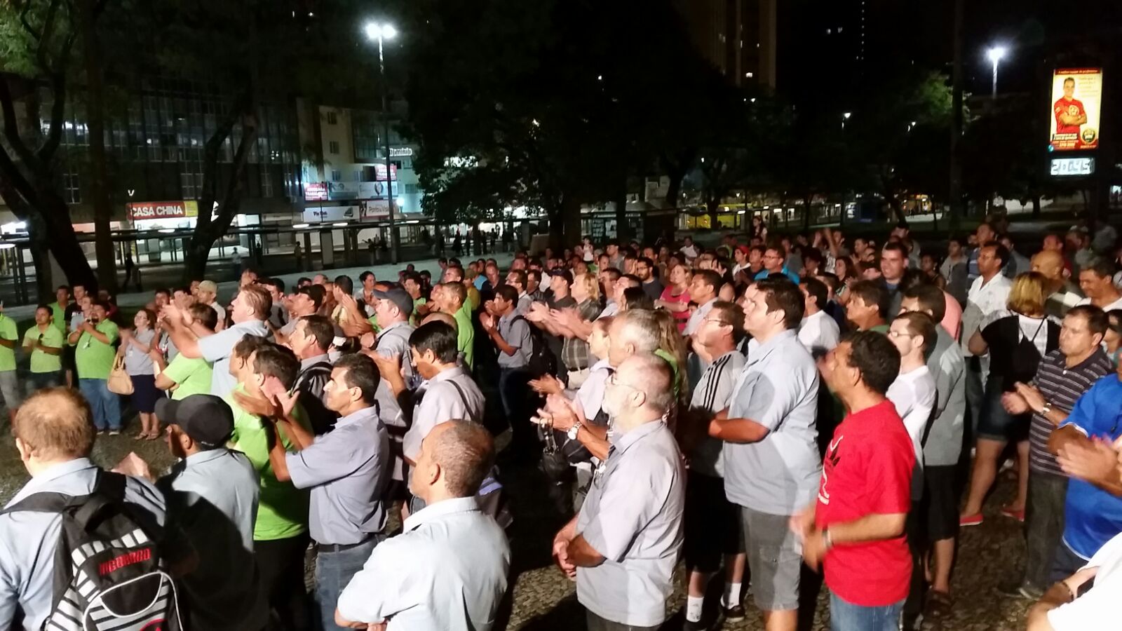 Decidido em assembleia! Se salário atrasar na sexta, sábado é greve!