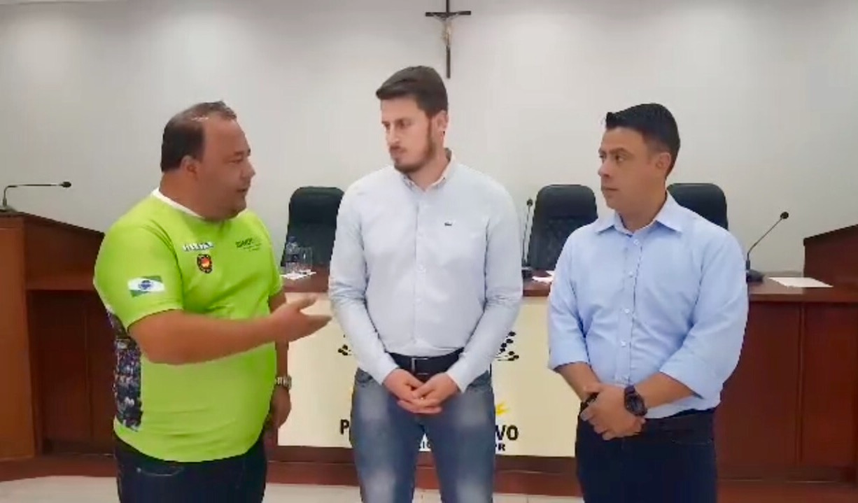 Sindimoc participa de audiência publica contra dupla função em Fazenda Rio Grande