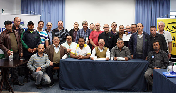 Diretor do Sindimoc participa de curso promovido pela Fetropar