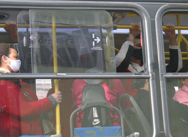 Urbs nega que ônibus seja ‘foco’ da Covid-19