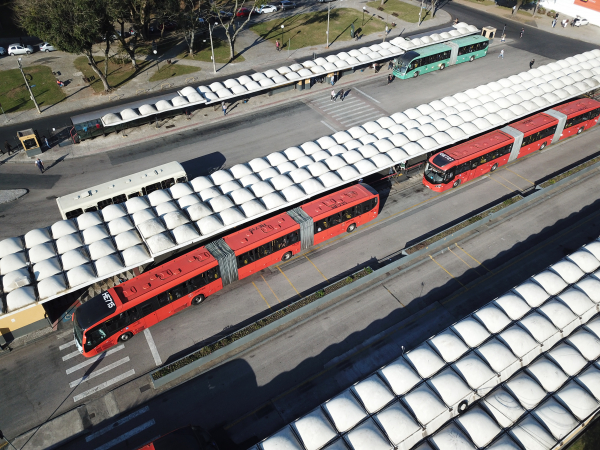 Na pandemia, número de passageiros no transporte coletivo de Curitiba volta a subir em julho